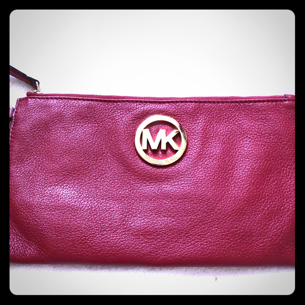 Micheal Kors Wristlet